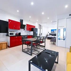 Apartment Grand Loft A Deux Pas De La N1, Nice