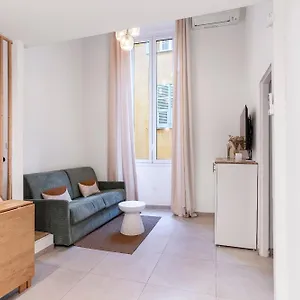 Apartment 2 Pieces Dans Le Vieux - A 3 Min De La Et Du Celebre Cours Saleya, Nice